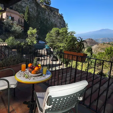 Sonia Hotel 4*